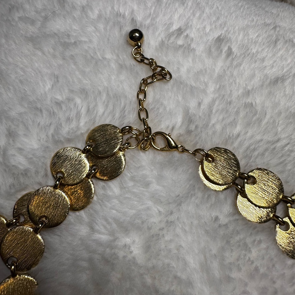 Necklace - Picture 7 of 9